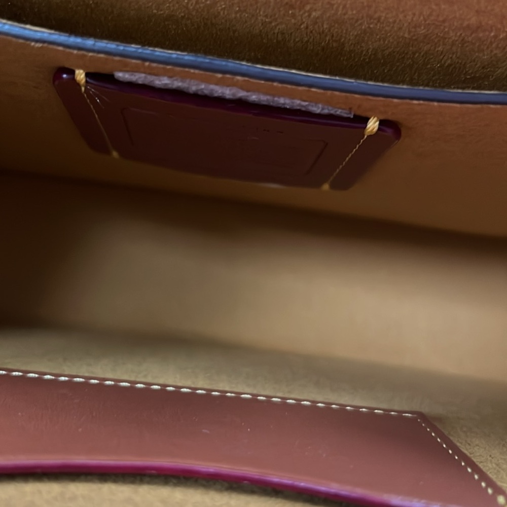 Coach purse - Picture 5 of 9